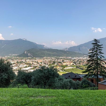リーヴァ・デル・ガルダLa Terrazza Di Vincent Sul Gardaアパートメント エクステリア 写真